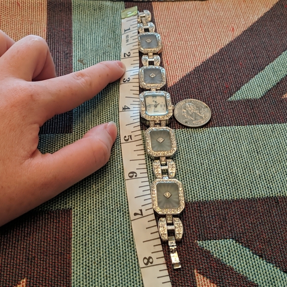 vintage crystal watch (thredup) - Picture 2 of 13